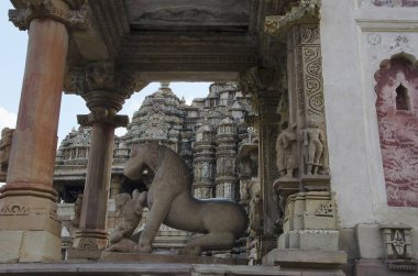 Shiva Tapınağı, Sardula - Shiva Tapınağı, Batı grubu, Khajuraho, Madhya Pradesh, Hindistan, Unesco Dünya Mirası