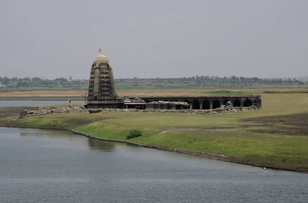 Tempio Palasdeo Vicino Alla Diga Ujani Maharashtra India — Foto Stock