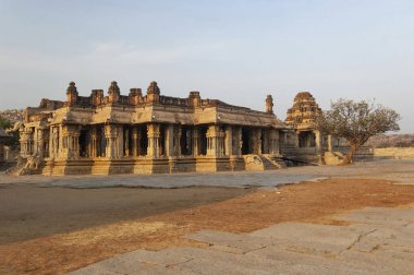 Vittala tapınak cephesi, Hampi, Karnataka, Hindistan