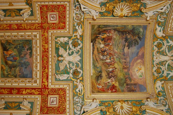 Ceiling in Vatican museum, Vatican city, Italy. — Stock Photo, Image