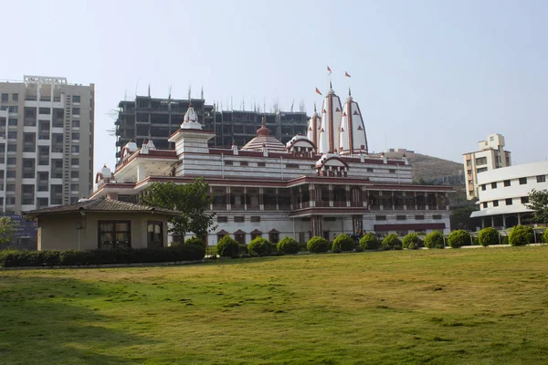 Iskcon Nvcc 사원 외관, Katraj Kondhwa, 푸 네, 라스트. — 스톡 사진