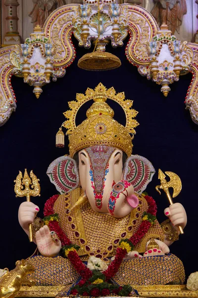 Dagdusheth Halwai Ganpati ídolo, Pune, Maharashtra, India. — Foto de Stock