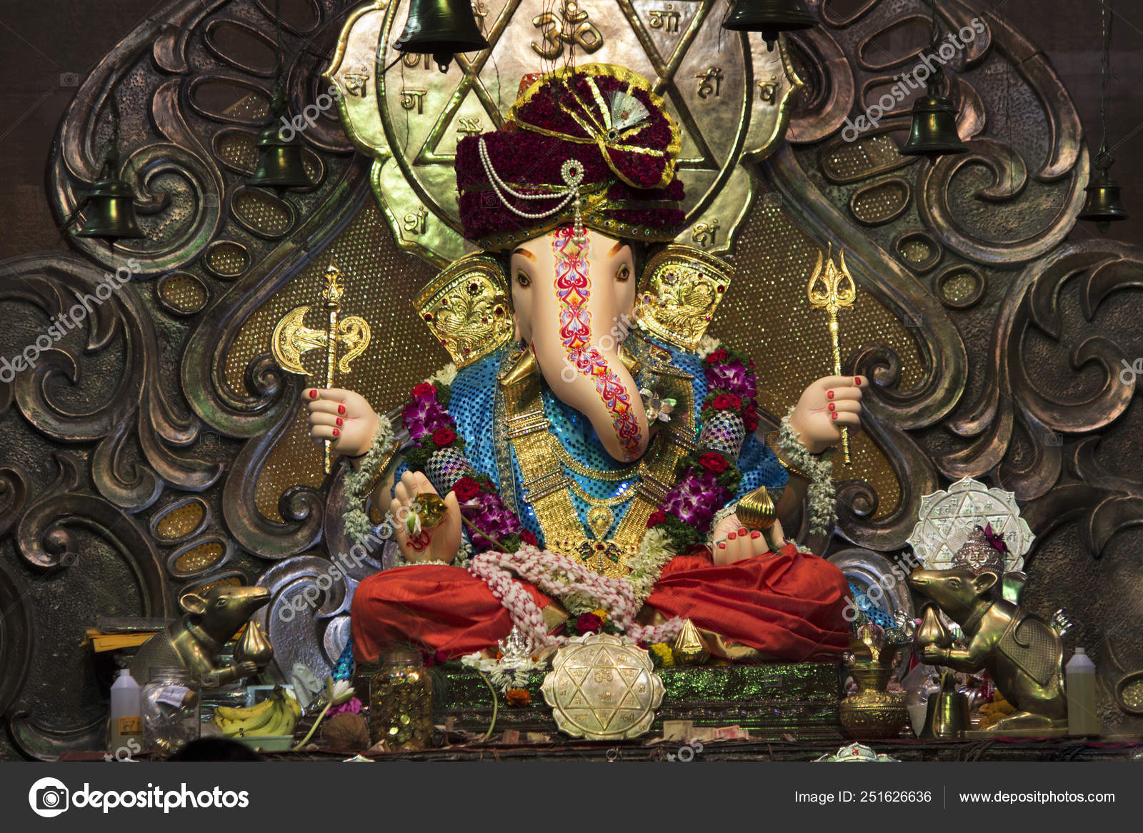 Babu Genu Ganpati, Pune, Maharashtra, India. – Stock Editorial Photo ...