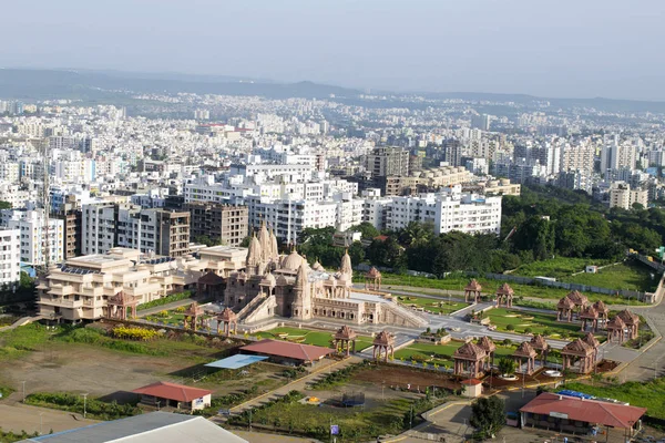 Swaminarayan temple aerial view from the hill, Pune, Maharashtra, India. — Stock Photo, Image