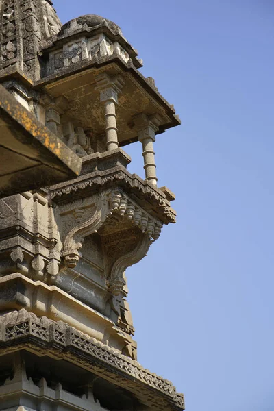 Vitthal Temple på Palashi, Parner, Ahmednagar, kaskad balkong ristade på består i sten murverk — Stockfoto