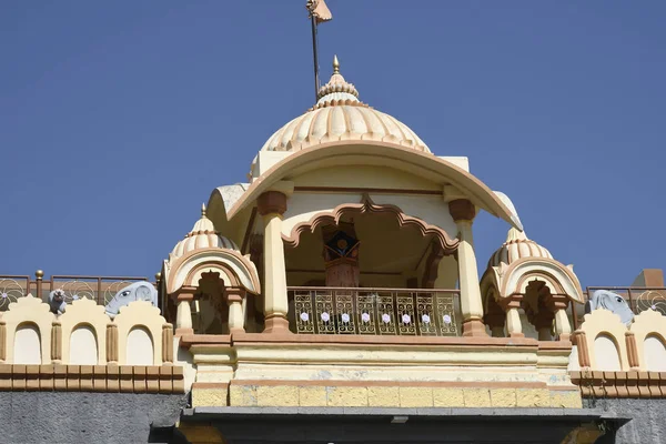 Ozdobiony balkon nad bramą wejściowym Bhairavnath Temple, Saswad, Pune — Zdjęcie stockowe