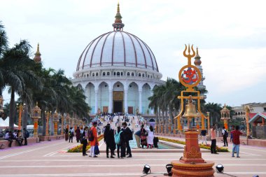 Maharashtra Teknoloji Enstitüsü'nde dünyanın en büyük kubbesi, Mit, Loni Kalbhor, Pune