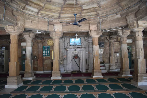 Interior Masjid Qutub Alam Dargah Dargah Hazrat Syed Burhanuddin Qutub — Fotografia de Stock