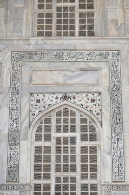 Mughal İmparatoru Şah Cihan tarafından sevgili eşi Mumtaz Mahal, Agra, Uttar Pradesh, Hindistan için anıt mezar olarak inşa edilen Tac Mahal.