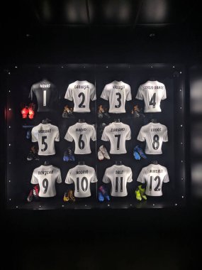 2018-19 yılları arasında Madrid, İspanya 'da gerçek Madrid futbol kulübü kadrosu