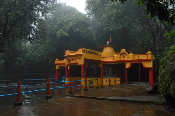 Shri Hiranyakeshi Tempel Amboli Maharashtra India — Stockfoto