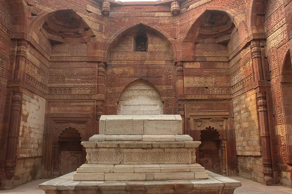 Tombeau Iltutmish Qutub Minar Delhi Inde — Photo