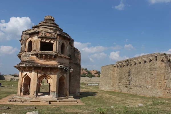 Kapelní Věž Uzavřeném Prostoru Dannayaka Hampi Karnataka Indie — Stock fotografie