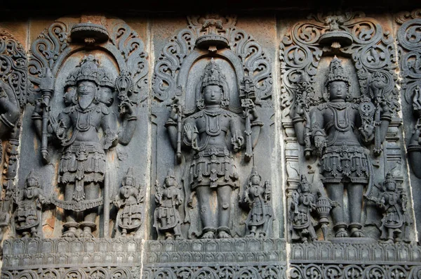 Ídolos Tallados Pared Exterior Del Templo Hoysaleswara Templo Hindú Del — Foto de Stock