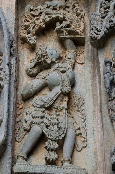 Vytesaný Idol Vnější Zdi Chrámu Kedareshwara Hoysala Éra Konstrukce Halebeedu — Stock fotografie