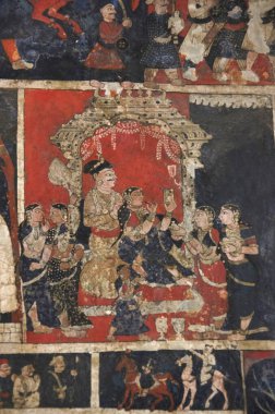 Jain Math, Shravanabelagola, Karnataka, Hindistan 'ın iç duvarındaki renkli mitolojik resimler