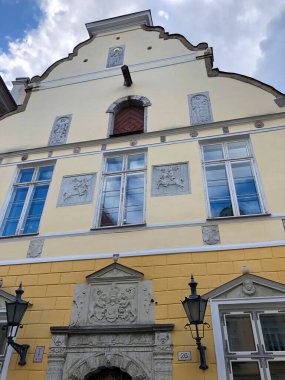Tallinn, Estonya: Tallinn 'in alt kasabasının mimarisi