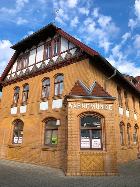 Estación Warnemunde Situada Localidad Costera Warnemunde Edificio Estación Algunas Otras — Foto de Stock