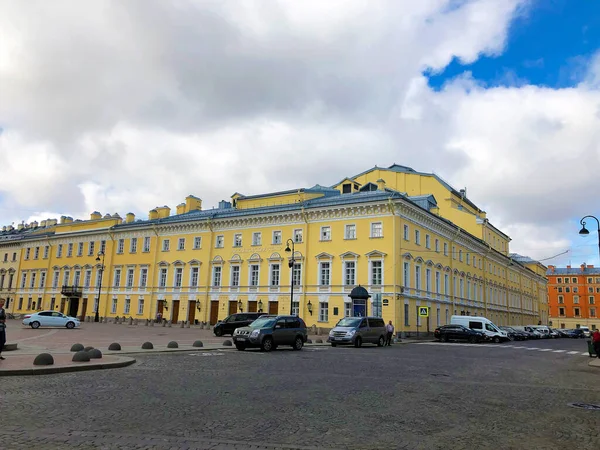Saint Petersburg, Rusya. Devlet Rus Müzesi, Sanat Meydanı, dünyanın en büyük Rus güzel sanatları deposu.