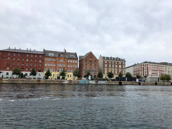 Copenaghen Danimarca Agosto 2019 Edifici Sul Lungomare Sul Canale — Foto Stock