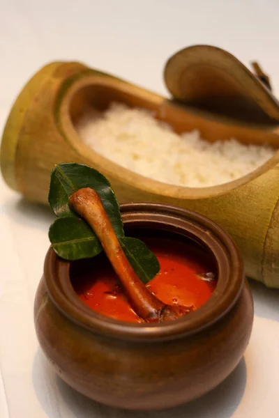 Kaczka Pikantne Curry Serwowane Gotowanego Ryżu — Zdjęcie stockowe