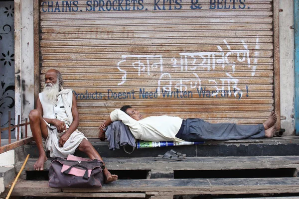 Man Pihenés Közben Dnyaneshwar Maharaj Palki Pune Maharashtra India — Stock Fotó