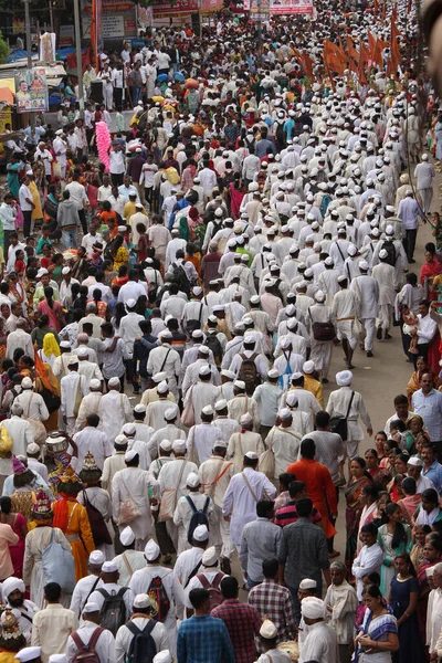 Dnyaneshwar Maharaj Palki Warkari Pilgrims Pune Maharashtra India — 图库照片