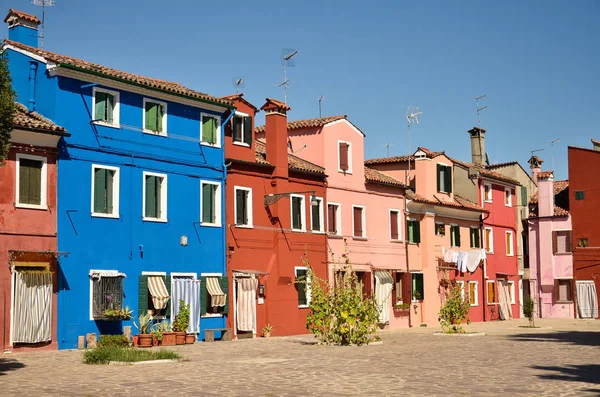 Venecia Burano Pequeñas Casas Colores Concepto Colorido Naranja Azul — Foto de Stock