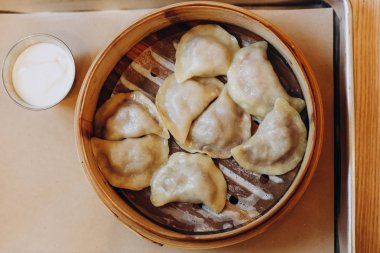 Köfte, kiraz la dolu. Varenyky, vareniki, pierogi, pyro