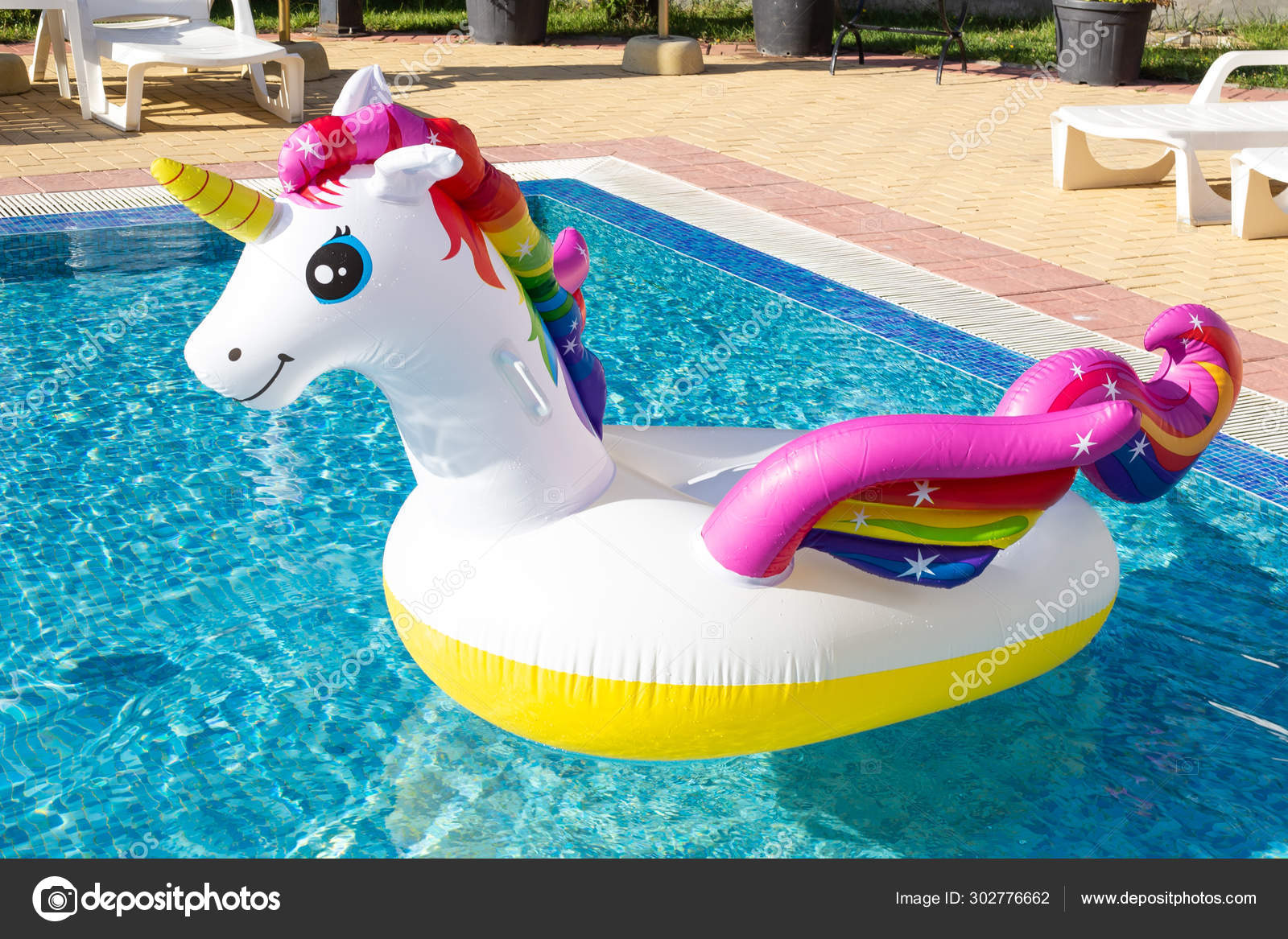 unicorn water float