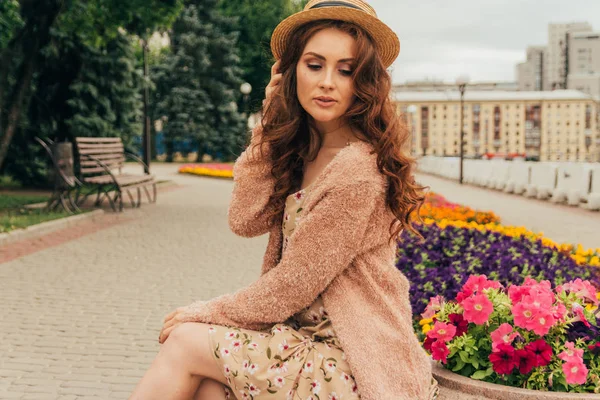 Beautiful Girl Hat Keeps Hair Wind Walk City Portrait Red — Stock Photo, Image