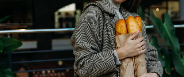 Girl Coat Standing Store Baguette Bag Breakfast Shopping Going Grocery — стоковое фото
