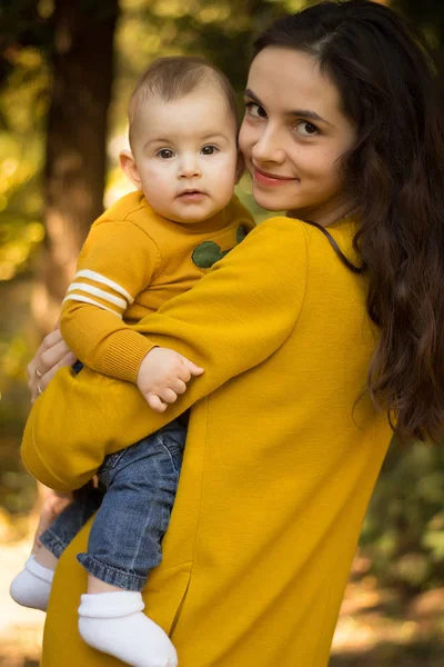 Happy Young Mother Playing Baby Autumn Park Yellow Maple Leaves — Stock Photo, Image