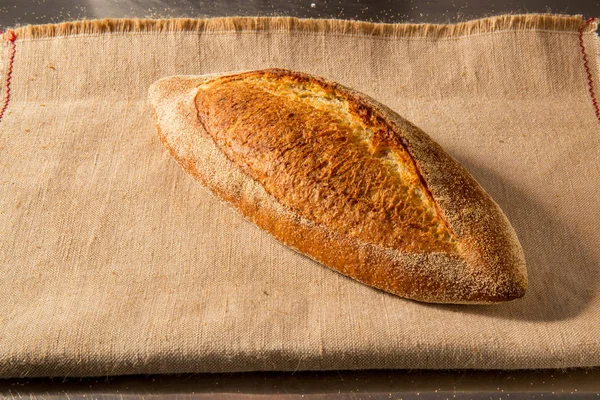 Pão Com Crosta Fundo Saco — Fotografia de Stock