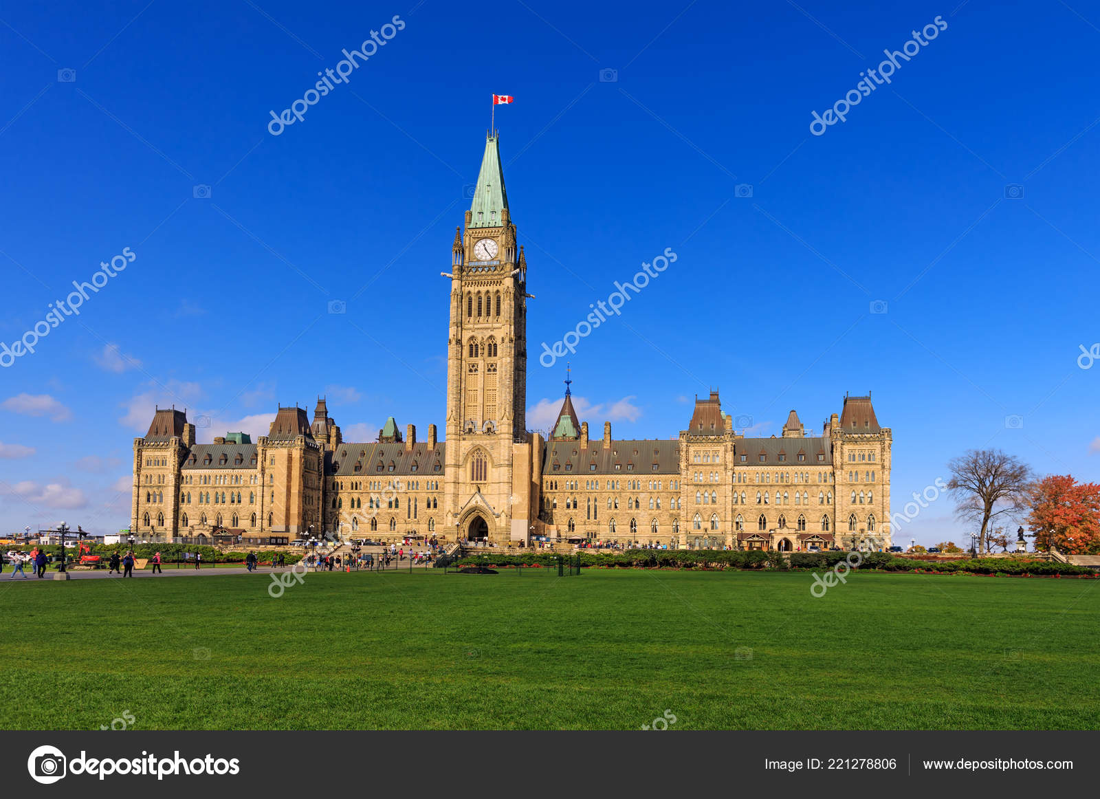 カナダ オタワ 2018 日パーラメント ハウス オタワ カナダ センター ブロック 平和の塔 —  ストック編集用写真©vmargineanu#221278806