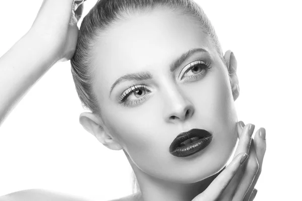 Portrait Woman Dark Lips Painted Fingernails — Stock Photo, Image