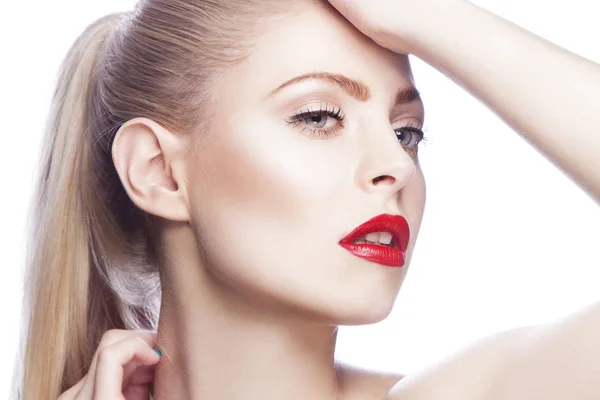 Retrato Mujer Con Maquillaje Moderno Labios Rojos — Foto de Stock