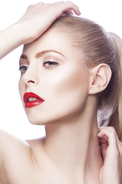 Retrato Mujer Con Maquillaje Moderno Labios Rojos —  Fotos de Stock