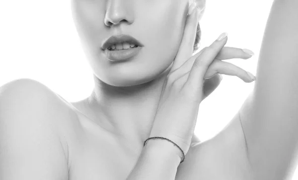 Retrato Recortado Mulher Jovem Com Maquiagem Natural Sobre Fundo Branco — Fotografia de Stock
