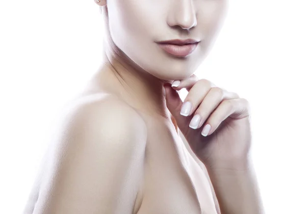 Vista Parcial Rosto Feminino Com Maquiagem Natural Sobre Fundo Branco — Fotografia de Stock