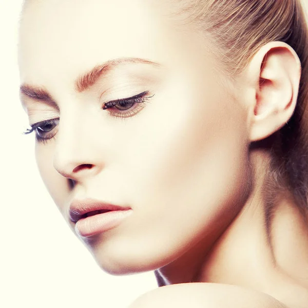 Portrait Woman Natural Makeup White Background — Stock Photo, Image