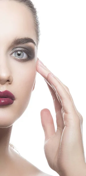 Retrato Recortado Mujer Joven Con Labios Oscuros Sobre Fondo Blanco — Foto de Stock