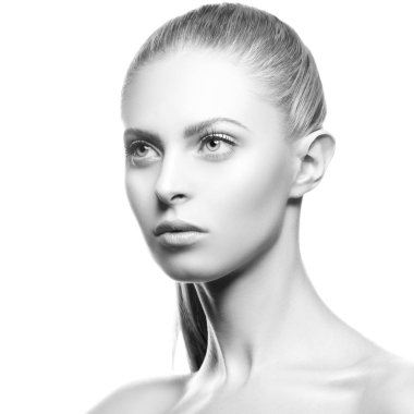 doğal makyaj bir kenara arıyorum genç çekici muhteşem sarışın kadın portresi 