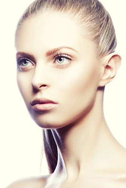 Portret Młodej Kobiety Atrakcyjne Przepięknych Blondynka Naturalnego Makijażu — Zdjęcie stockowe