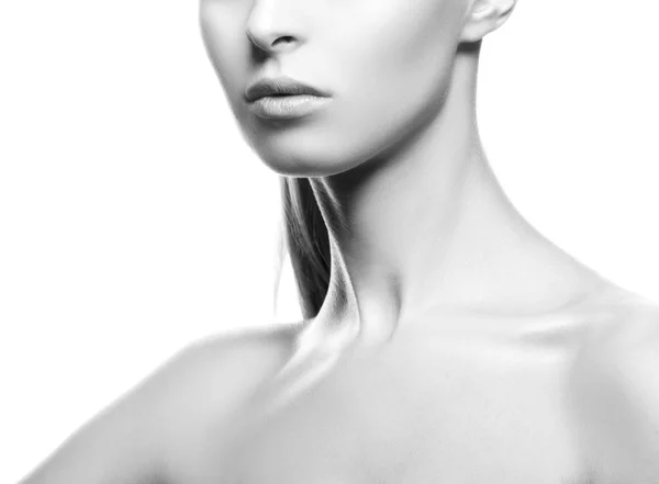Retrato Recortado Mulher Com Maquiagem Natural Isolada Fundo Branco — Fotografia de Stock