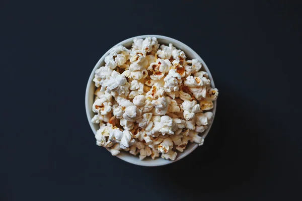 Bowl Popcorn Placed Dark Background Center Top View — Stock Photo, Image