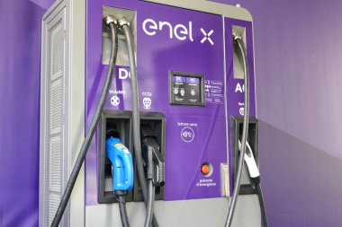 Enel X genel çoklu şarj istasyonu ile farklı yuva ve yetkileri Torino İtalya 6 Haziran 2018