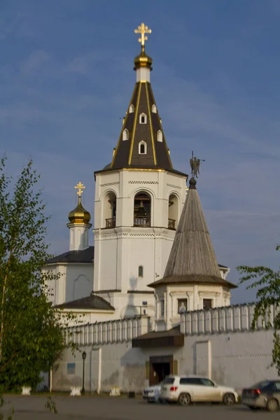 Tyumen Rusya Federasyonu Temmuz Peter Kilisesi Tyumen Holy Trinity Manastırda — Stok fotoğraf