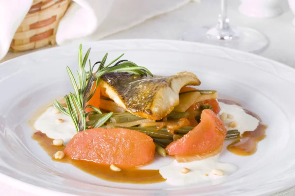 Fried Zander Stewed Tomatoes — Stock Photo, Image