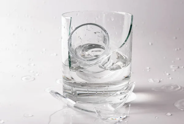 Falling Crashing Glass Water Shards Glass Splashing Water — Stock Photo, Image